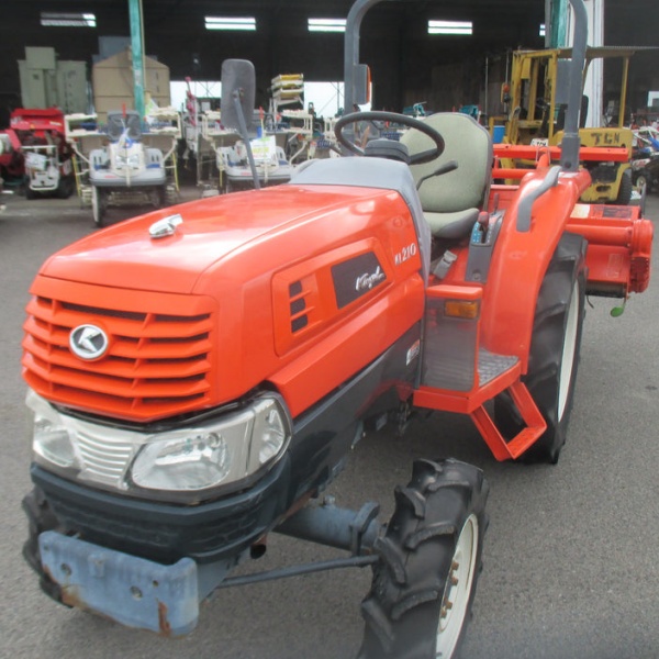 Kubota Tractor KL210
